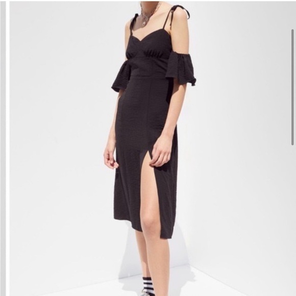 Urban Outfitters NWT little black dress with slit Small - Picture 4 of 14